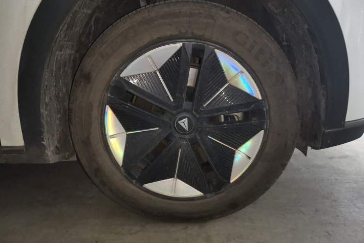 Used Deepal S07 2023 200Max Range-Extended Version Right Front Wheel Hub