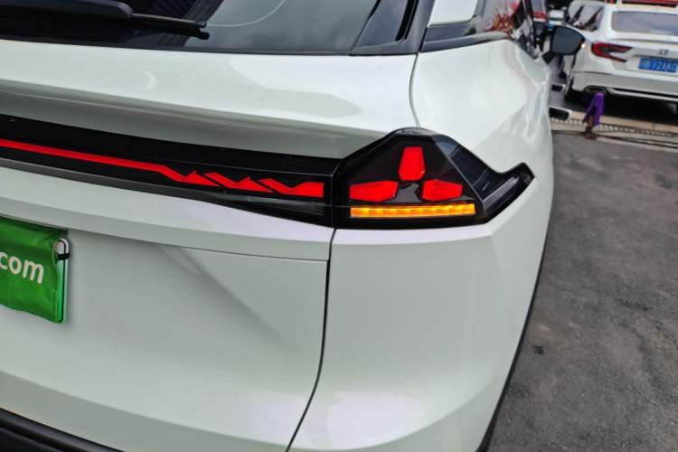 Used Deepal S07 2023 620Max Pure Electric Version Right Rear Taillight