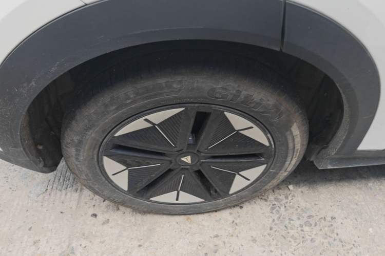 Used Deepal S07 2023 200Max Range-Extended Version Right Rear Wheel Hub