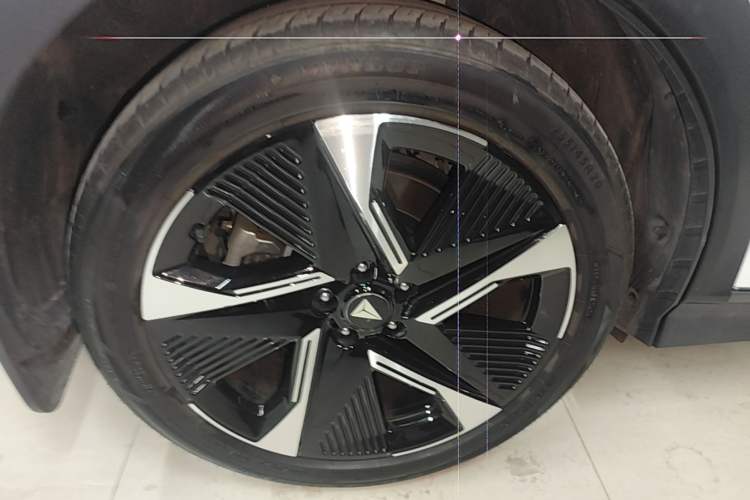 Used Deepal S07 2023 S7i 200Max Extended-Range Model Right Rear Wheel Hub