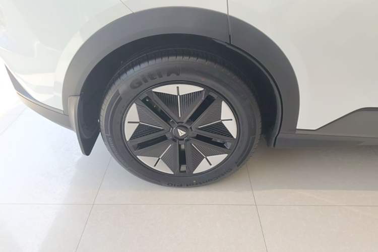 Used Deepal S07 2023 200Max Range-Extended Version Right Rear Wheel Hub
