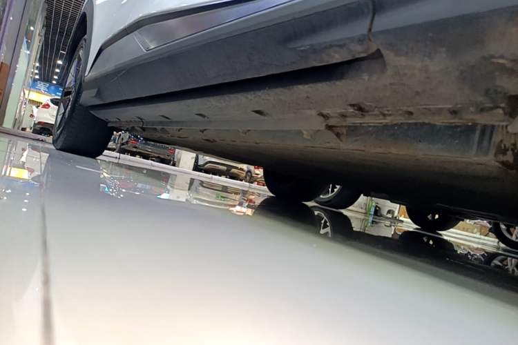 Used Deepal S07 2023 620Max Pure Electric Version Right Side Sill
