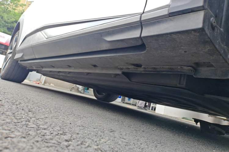 Used Deepal S07 2023 620Max Pure Electric Version Right Side Sill