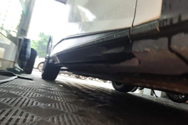Used Deepal S07 2023 200Max Range-Extended Version Right Side Sill