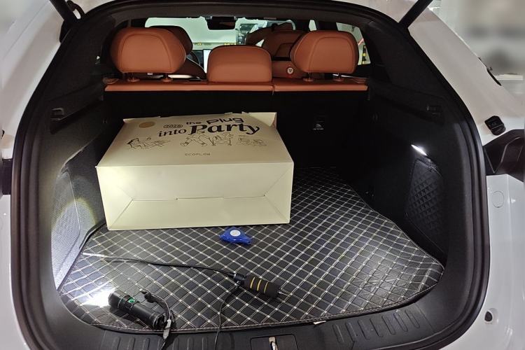 Used Deepal S07 2023 200Max Range-Extended Version Trunk