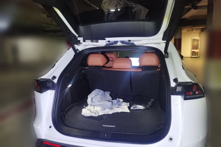 Used Deepal S07 2023 200Max Range-Extended Version Trunk