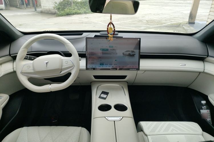 Used Deepal S07 2023 S7i 620Max All-Electric Version Center Console