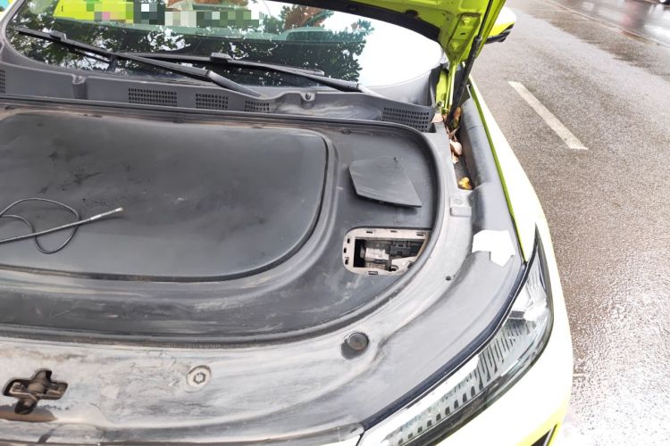 Used Deepal S07 2023 200Max Range-Extended Version Engine Bay Left
