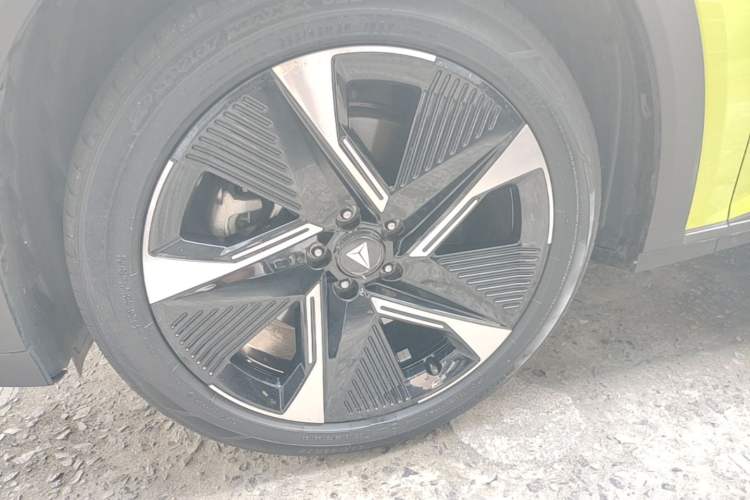 Used Deepal S07 2023 620Max Pure Electric Version Exterior 4