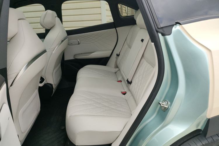 Used Deepal S07 2023 S7i 620Max All-Electric Version Left Rear Seat