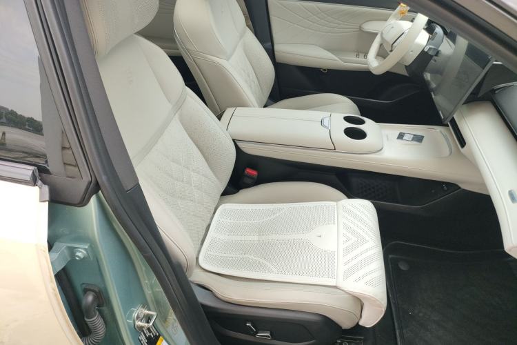 Used Deepal S07 2023 S7i 620Max All-Electric Version Right Front Seat