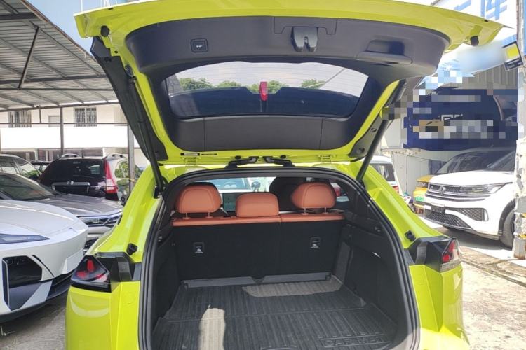 Used Deepal S07 2023 620Max Pure Electric Version Trunk
