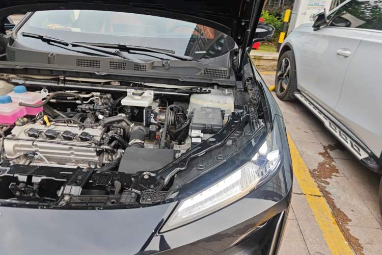 Used Deepal S07 2024 215Max Range-Extended Version Engine Bay Left