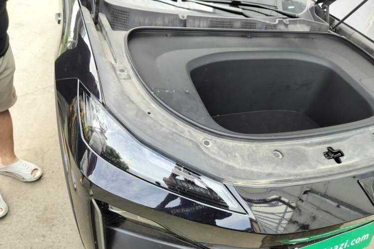 Used Deepal S07 2024 520Max Qiankun Intelligent Driving ADS SE Pure Electric Version Engine Bay Right