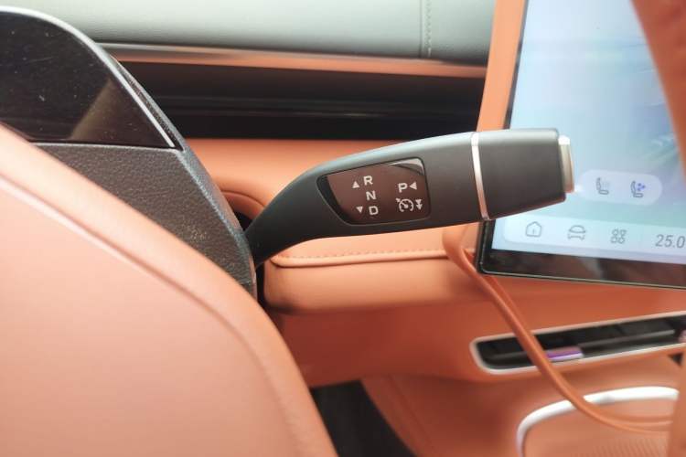 Used Deepal S07 2024 520Max Qiankun Intelligent Driving ADS SE Pure Electric Version Gear Lever