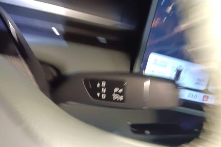 Used Deepal S07 2024 285Max Qiankun Intelligent Driving ADS SE Range-Extended Version Gear Lever