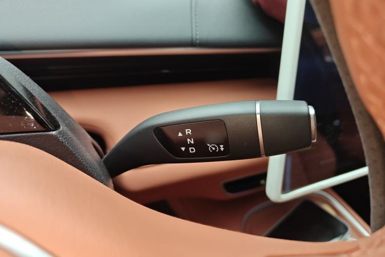 Used Deepal S07 2024 215Max Qiankun Intelligent Driving ADS SE Range-Extended Version Gear Lever