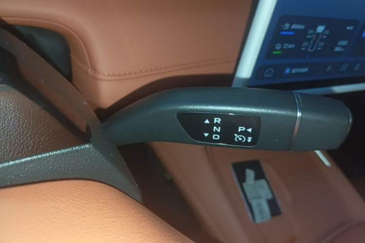 Used Deepal S07 2024 215Max Qiankun Intelligent Driving ADS SE Range-Extended Version Gear Lever