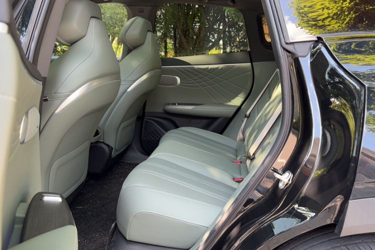 Used Deepal S07 2024 215Max Range-Extended Version Interior 1