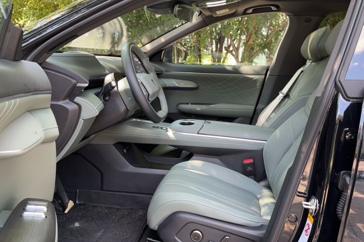 Used Deepal S07 2024 215Max Range-Extended Version Interior 2