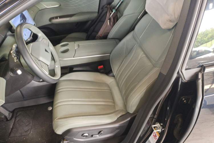 Used Deepal S07 2024 215Max Range-Extended Version Left Front Seat
