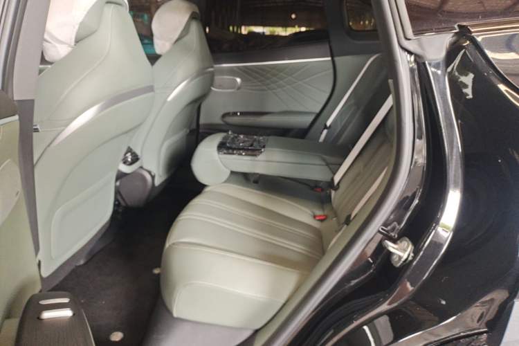 Used Deepal S07 2024 215Max Range-Extended Version Left Rear Seat