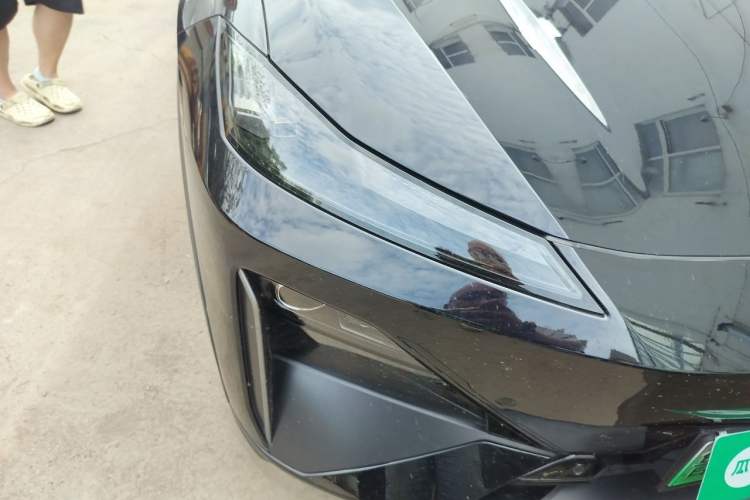 Used Deepal S07 2024 520Max Qiankun Intelligent Driving ADS SE Pure Electric Version Right Front Headlight