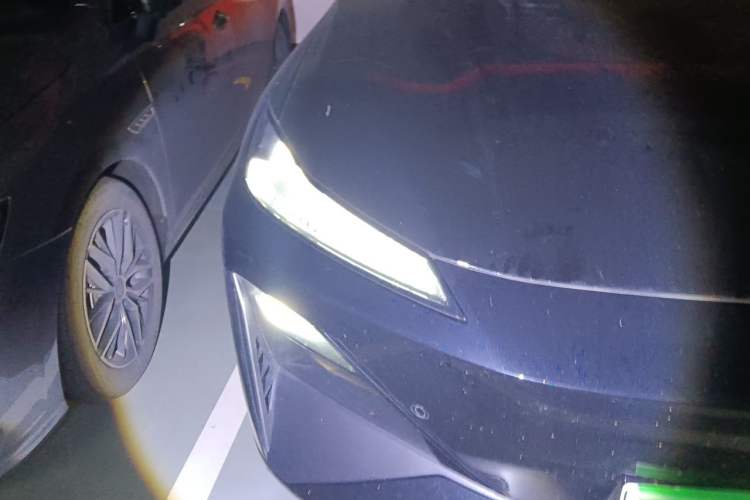 Used Deepal S07 2024 285Max Qiankun Intelligent Driving ADS SE Range-Extended Version Right Front Headlight