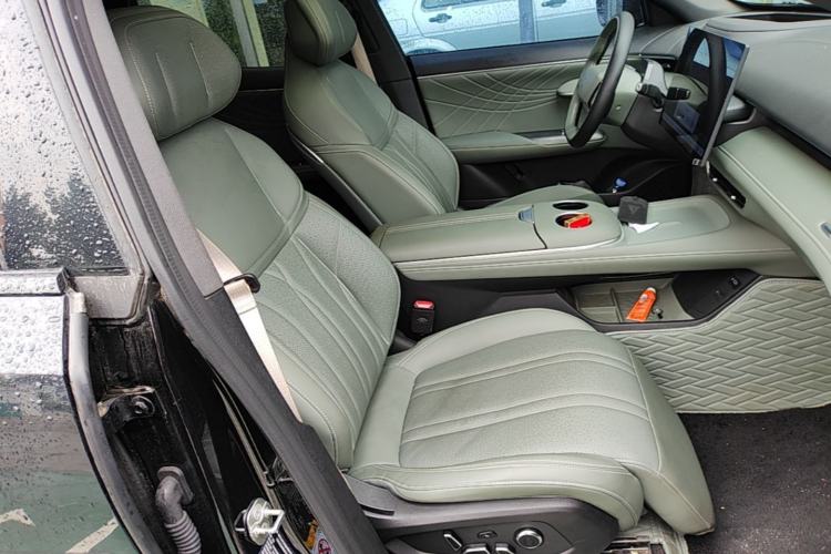 Used Deepal S07 2024 215Max Range-Extended Version Right Front Seat