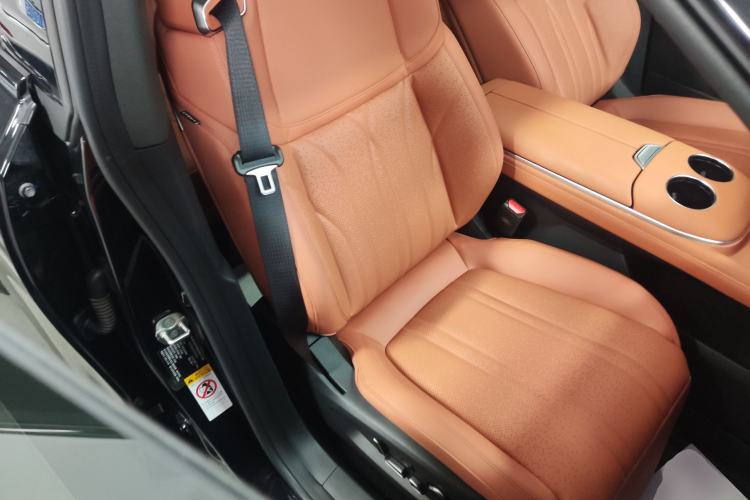 Used Deepal S07 2024 215Max Range-Extended Version Right Front Seat