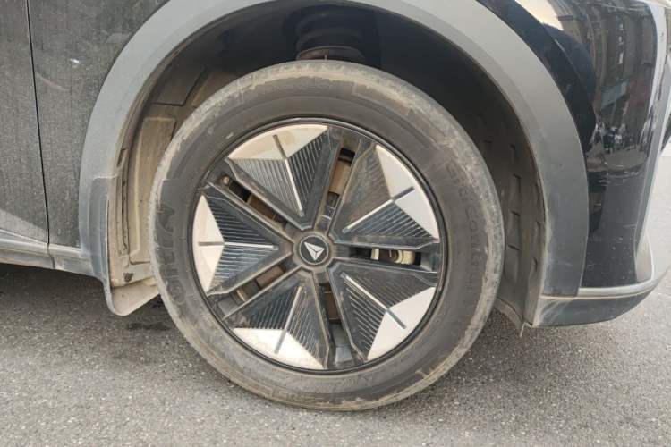 Used Deepal S07 2024 121Max Glory Edition Right Front Wheel Hub