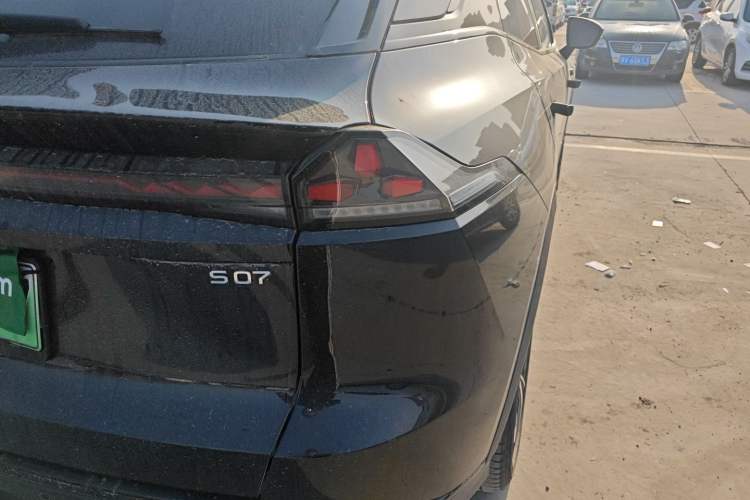 Used Deepal S07 2024 520Max Pure Electric Version Right Rear Taillight