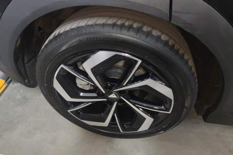 Used Deepal S07 2024 215Max Range-Extended Version Right Rear Wheel Hub