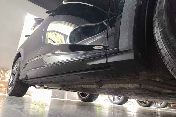 Used Deepal S07 2024 215Max Range-Extended Version Right Side Sill