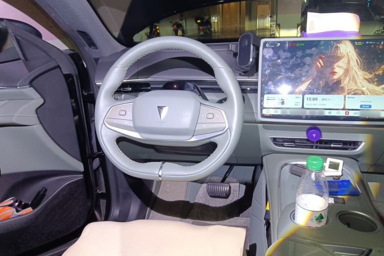 Used Deepal S07 2024 285Max Qiankun Intelligent Driving ADS SE Range-Extended Version Steering Wheel