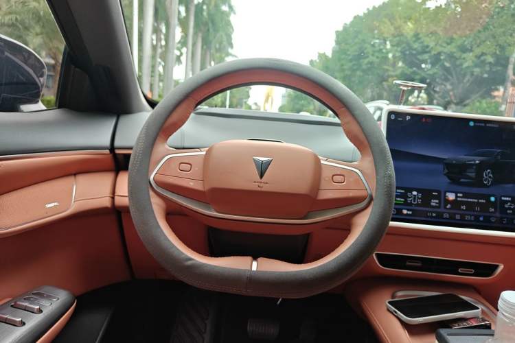 Used Deepal S07 2024 215Max Qiankun Intelligent Driving ADS SE Range-Extended Version Steering Wheel