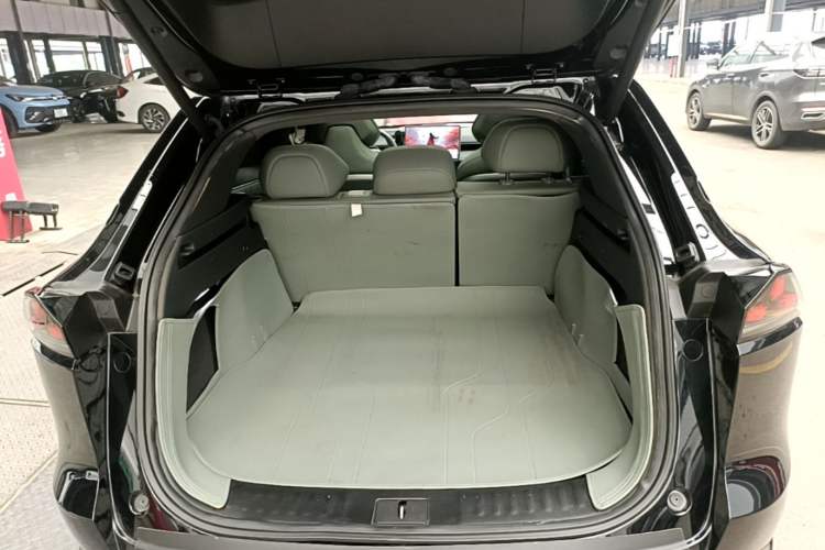 Used Deepal S07 2024 285Max Qiankun Intelligent Driving ADS SE Range-Extended Version Trunk