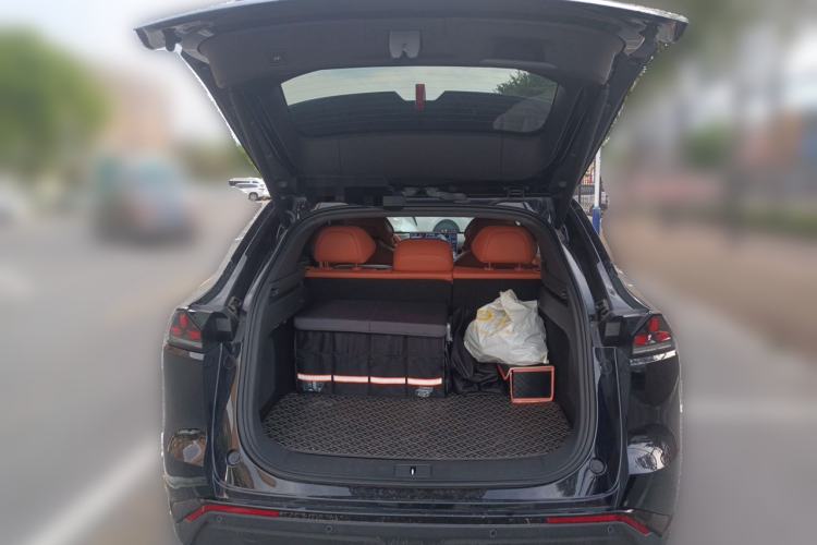 Used Deepal S07 2024 520Max Pure Electric Version Trunk