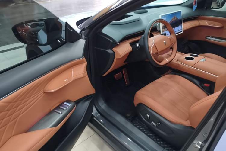 Used Deepal S07 2024 215Max Range-Extended Version Driver Seat
