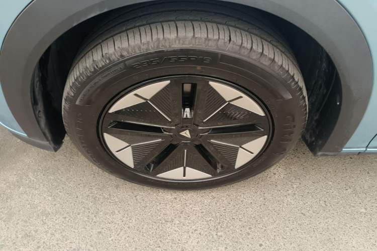 Used Deepal S07 2024 215Max Range-Extended Version Exterior 4