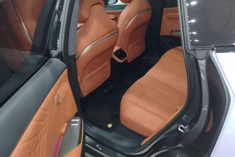 Used Deepal S07 2024 215Max Range-Extended Version Left Rear Seat
