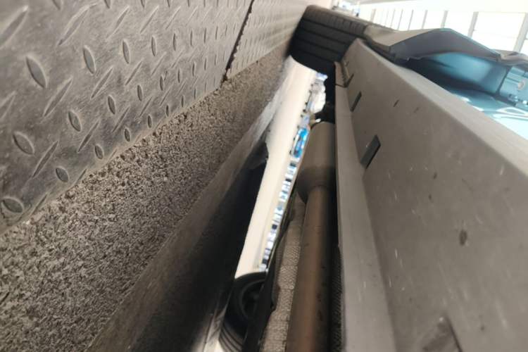 Used Deepal S07 2024 215Max Range-Extended Version Right Side Sill