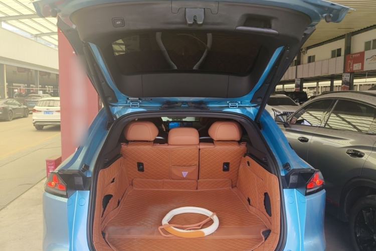 Used Deepal S07 2024 215Max Range-Extended Version Trunk