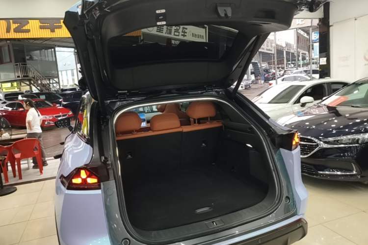 Used Deepal S07 2024 215Max Range-Extended Version Trunk