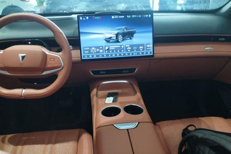 Used Deepal S07 2024 215Max Qiankun Intelligent Driving ADS SE Range-Extended Version Audio And AC Panel