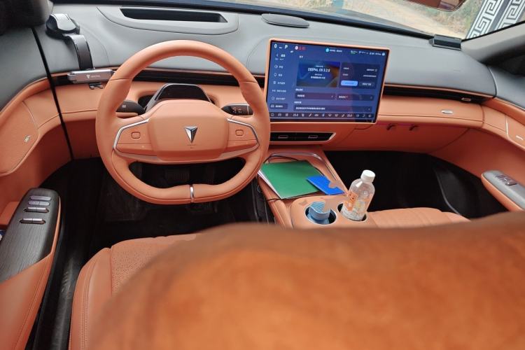 Used Deepal S07 2024 285Max Qiankun Intelligent Driving ADS SE Range-Extended Version Center Console