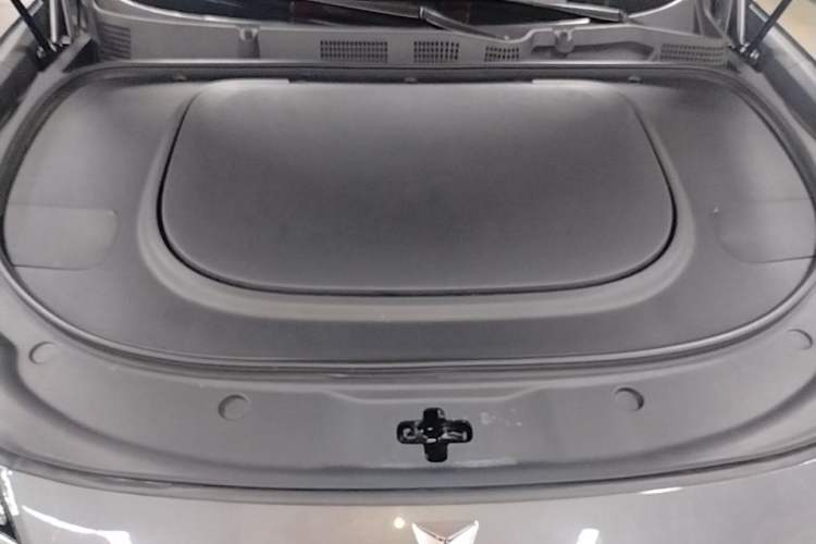 Used Deepal S07 2024 285Max Qiankun Intelligent Driving ADS SE Range-Extended Version Engine Bay