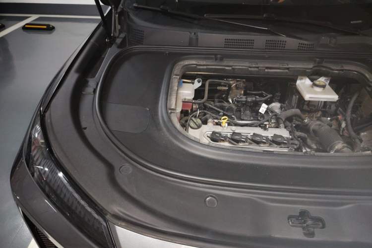 Used Deepal S07 2024 215Max Range-Extended Version Engine Bay Right