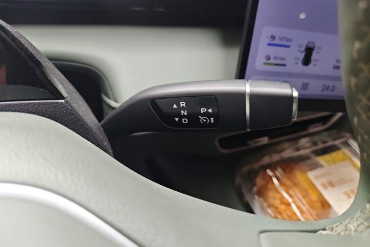 Used Deepal S07 2024 215Max Qiankun Intelligent Driving ADS SE Range-Extended Version Gear Lever