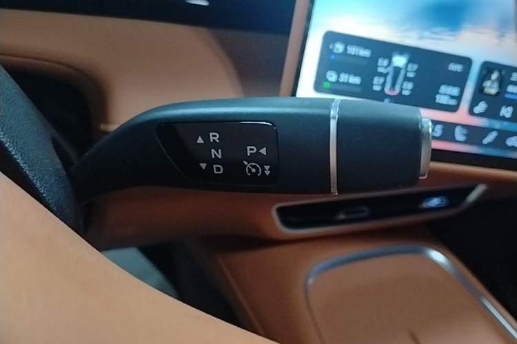 Used Deepal S07 2024 285Max Qiankun Intelligent Driving ADS SE Range-Extended Version Gear Lever